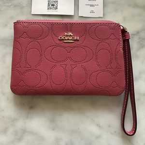 Coach wristlet wallet